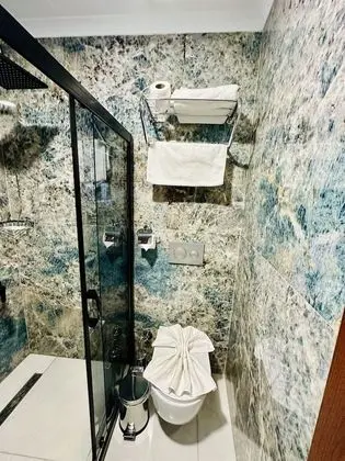 Standard Tek Büyük veya İki Ayrı Yataklı Oda