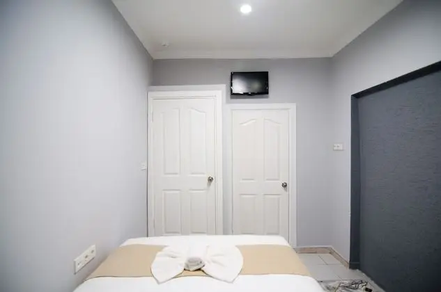 (A) Economy Double Room
