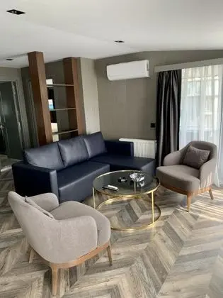 King Suite, Havuz veya Bahçe Manzaralı, Teraslı