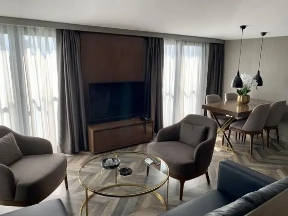 King Suite, Havuz veya Bahçe Manzaralı, Teraslı