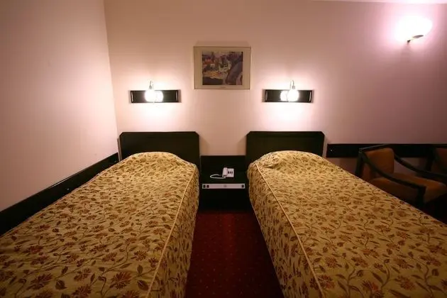Tek Kişilik Oda, 1 Tek Kişilik Yatak