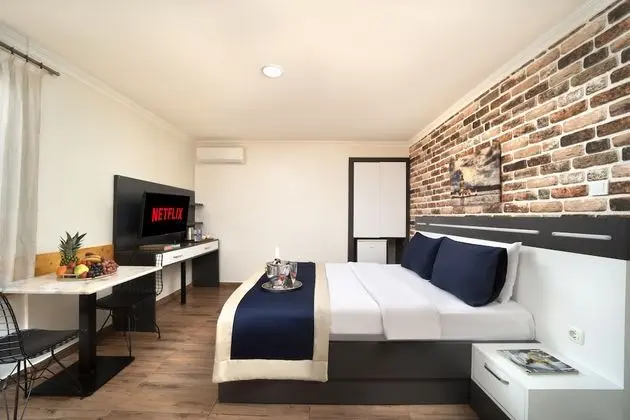 Deluxe Stüdyo Süit