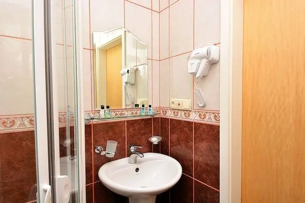 Classic Büyük Yataklı Tek Kişilik Oda, 1 Çift Kişilik Yatak, Şehir Manzaralı