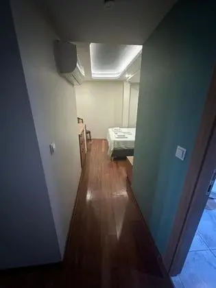 Ekonomik Üç Kişilik Oda, Manzarasız, Penceresiz