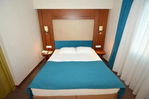 Standart Oda, Deniz veya Kara Manzaralı