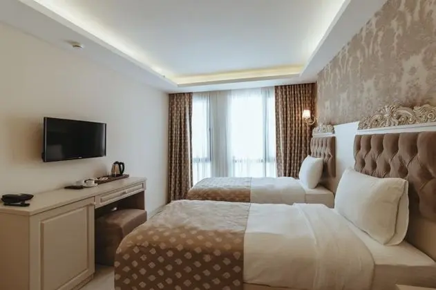 Twin, Sokak Manzaralı