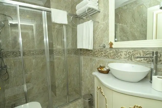Tek Büyük Yataklı Oda