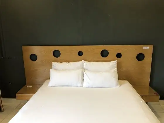 Deluxe Tek Büyük Yataklı Oda, Balkon, Park Manzaralı