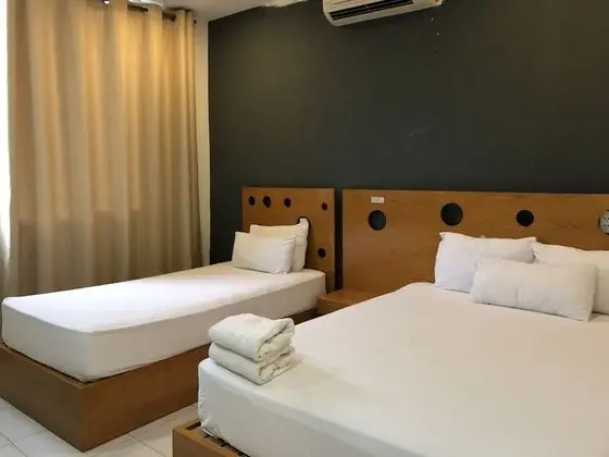 Üç Kişilik Oda, Park Manzaralı