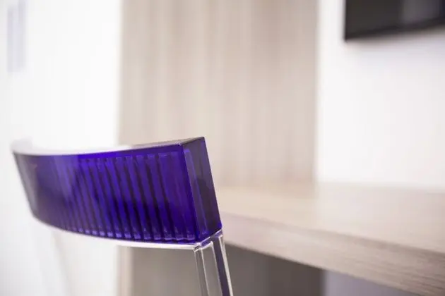Tek Büyük Yataklı Oda (Violet)