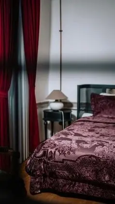 Çift Kişilik, Sokak Manzaralı, 2. Kat