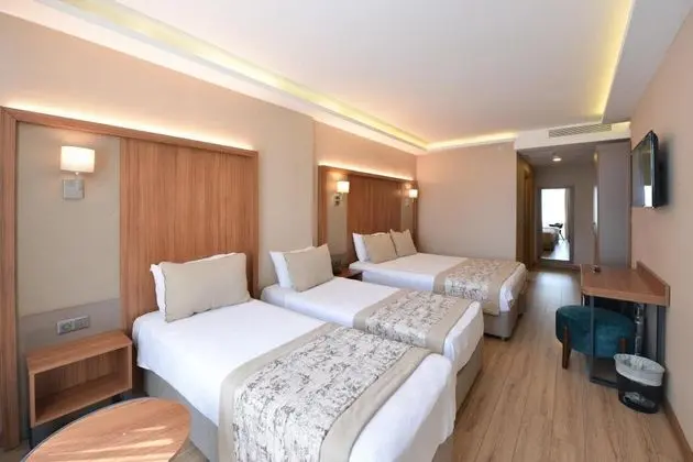 Aile Odası, Şehir Manzaralı
