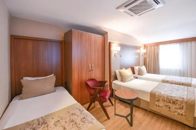 Triple, Şehir Manzaralı