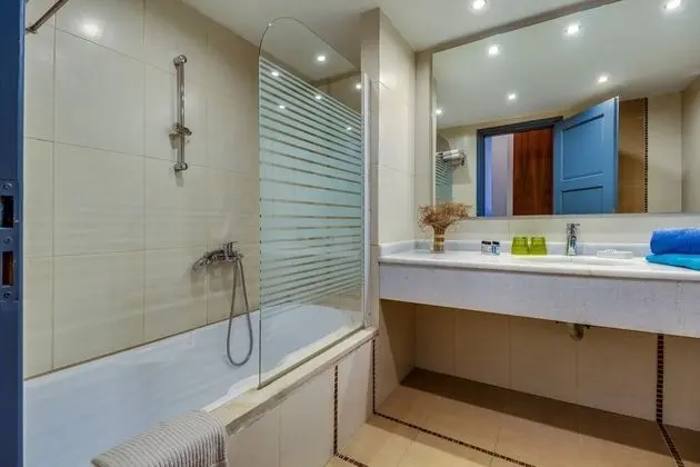 Villa, 3 Yatak Odası, Şömine