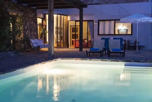 Villa, 4 Yatak Odası, Kişiye Özel Havuzlu