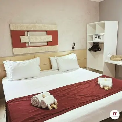 Tek Büyük Yataklı Oda