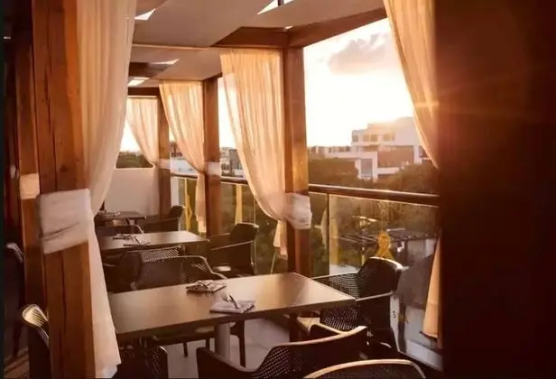 Daire, 2 Yatak Odası, Balkon