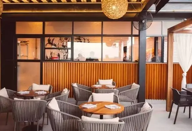 Daire, 2 Yatak Odası, Balkon