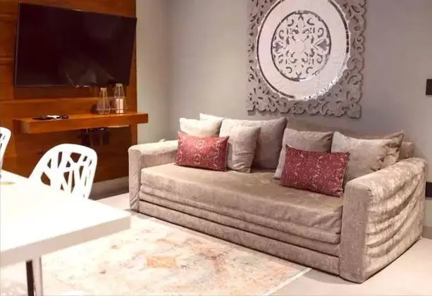 Daire, 2 Yatak Odası, Balkon
