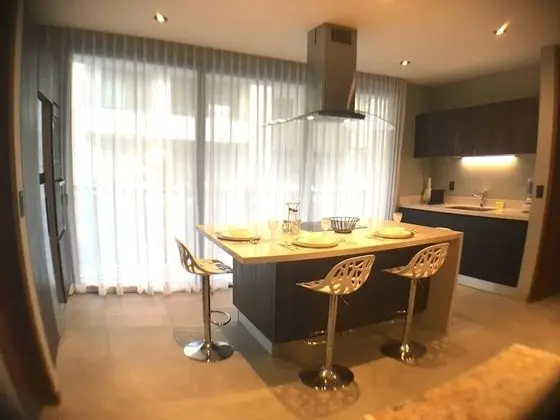 Daire, 2 Yatak Odası, Balkon