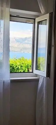 Ev (Ita - with pool and view - H(4+1))