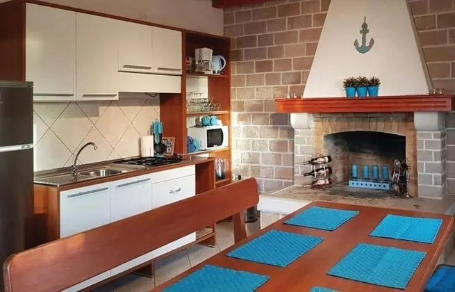 Ev (Ita - with pool and view - H(4+1))