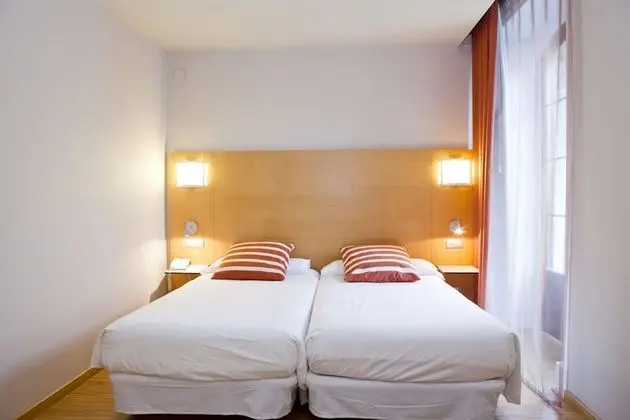 Standard Oda, 2 Tek Kişilik Yatak (with extra bed)