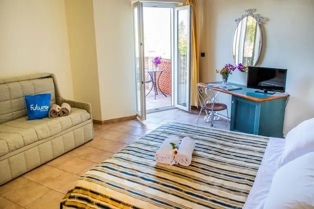 Standard Dört Kişilik Oda