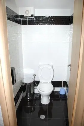 Dört Kişilik Oda, Deniz Manzaralı