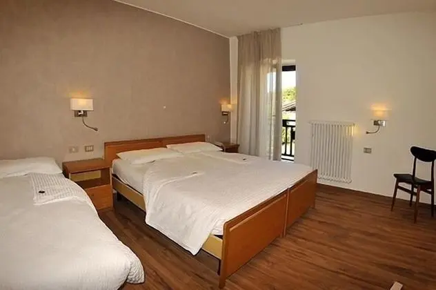 Standard Dört Kişilik Oda