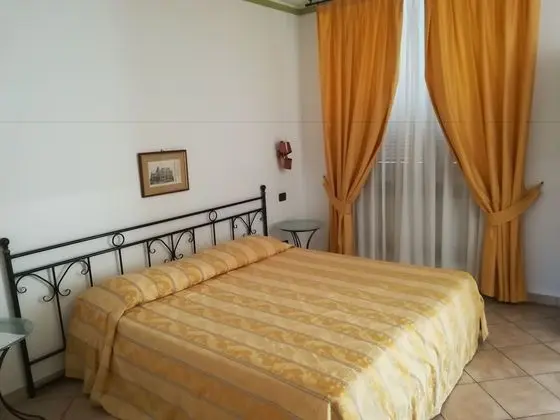 Tek Büyük veya İki Ayrı Yataklı Oda