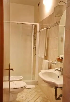 Standard Tek Büyük veya İki Ayrı Yataklı Oda