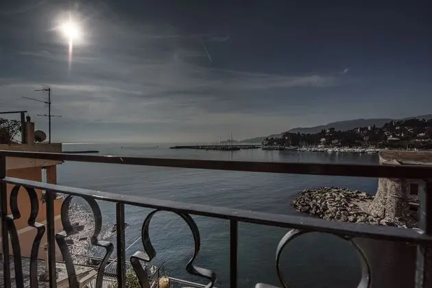 Tek Kişilik Oda, Deniz Manzaralı