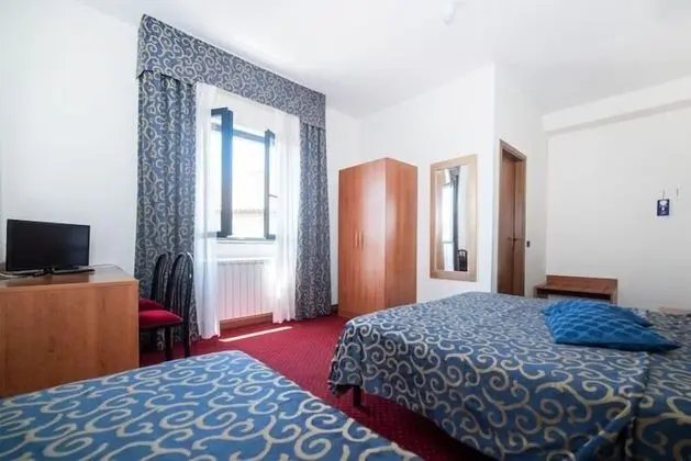 Standard Üç Kişilik Oda