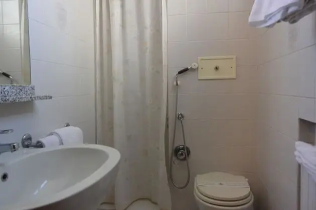 İki Ayrı Yataklı Oda, 2 Tek Kişilik Yatak