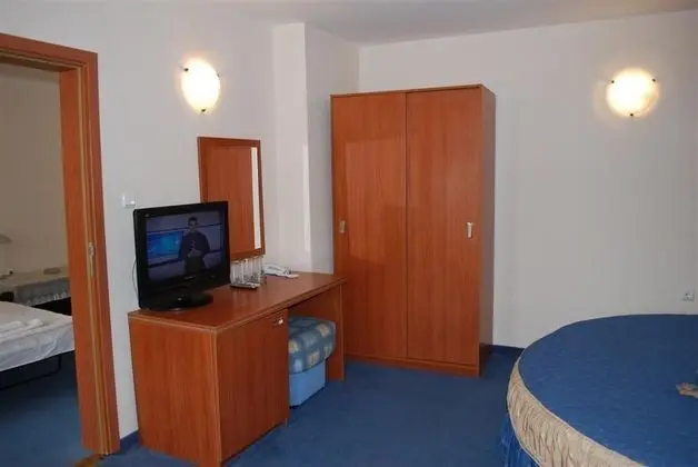 Tek Büyük Yataklı Oda, Balkon