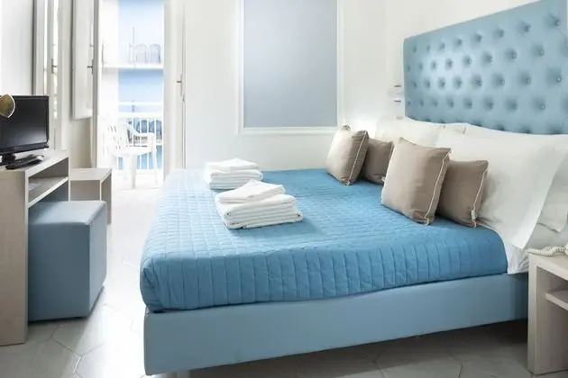 Comfort Tek Büyük veya İki Ayrı Yataklı Oda