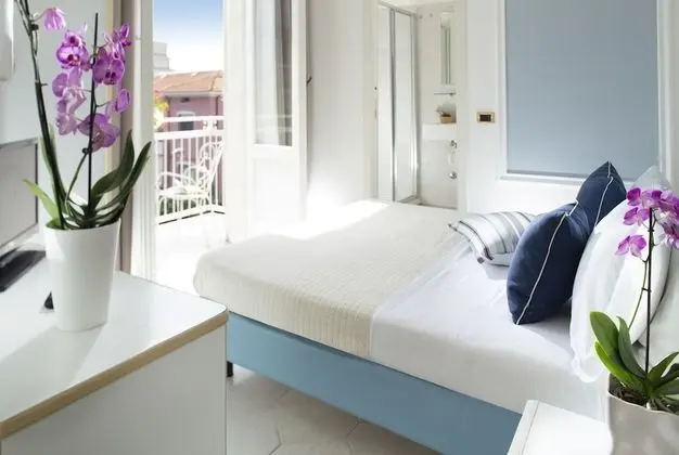 Comfort Tek Büyük veya İki Ayrı Yataklı Oda