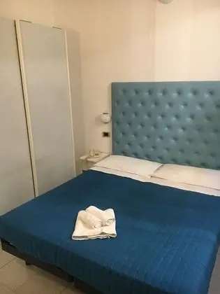 Comfort Tek Büyük veya İki Ayrı Yataklı Oda