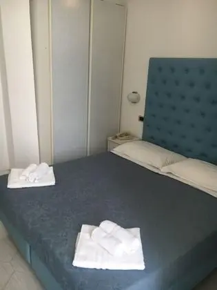 Comfort Tek Büyük veya İki Ayrı Yataklı Oda