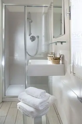 Comfort Tek Büyük veya İki Ayrı Yataklı Oda