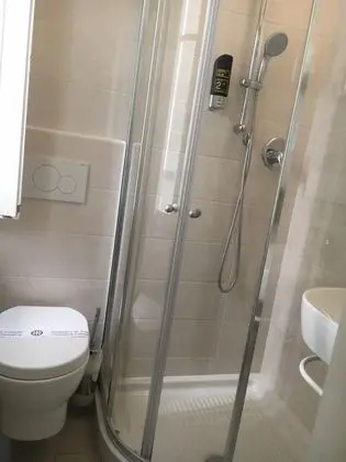 Comfort Tek Büyük veya İki Ayrı Yataklı Oda