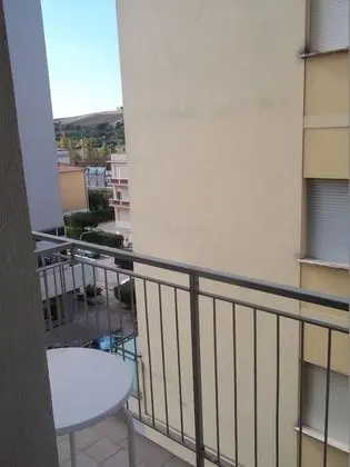 Tek Büyük veya İki Ayrı Yataklı Oda, Balkon