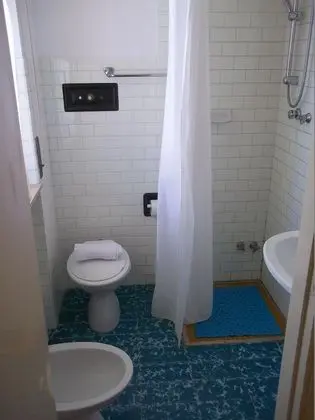 Tek Büyük veya İki Ayrı Yataklı Oda, Balkon