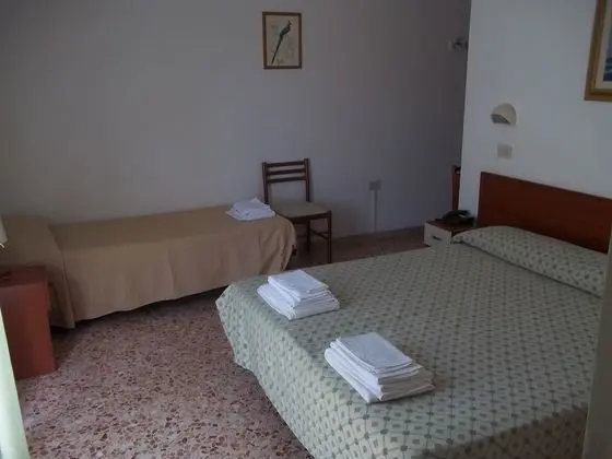 Üç Kişilik Oda, Balkon