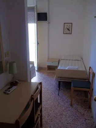 Üç Kişilik Oda, Balkon