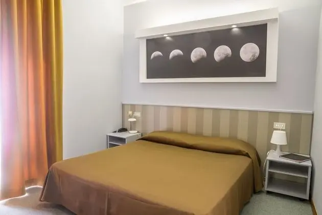 Tek Büyük Yataklı Oda, 1 Büyük (Queen) Boy Yatak