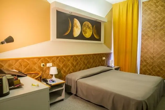 Tek Büyük Yataklı Oda, 1 Büyük (Queen) Boy Yatak