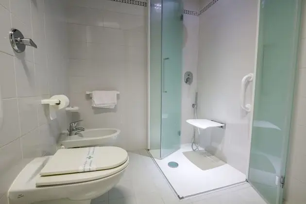 Tek Büyük Yataklı Oda, 1 Büyük (Queen) Boy Yatak