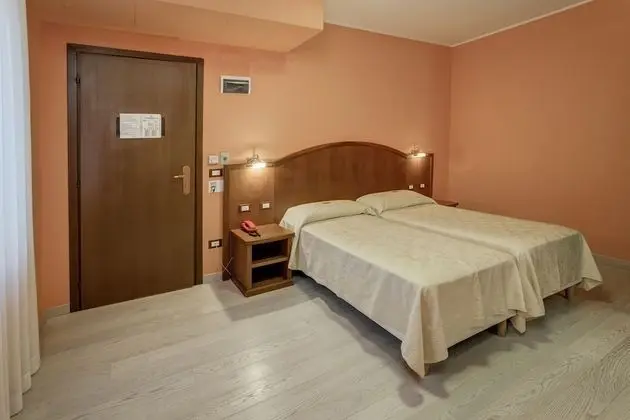 Comfort İki Ayrı Yataklı Oda